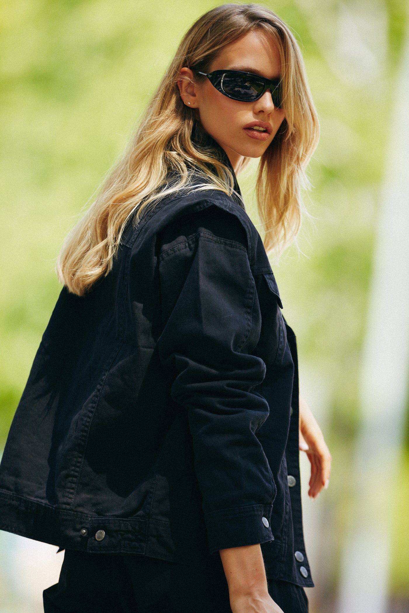 Chaqueta denim negro