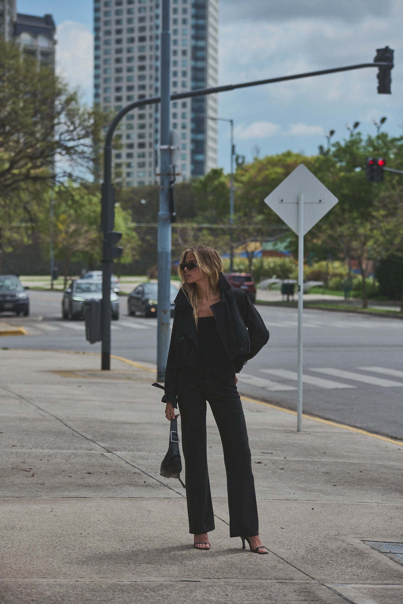 Jeans tachas Central negro