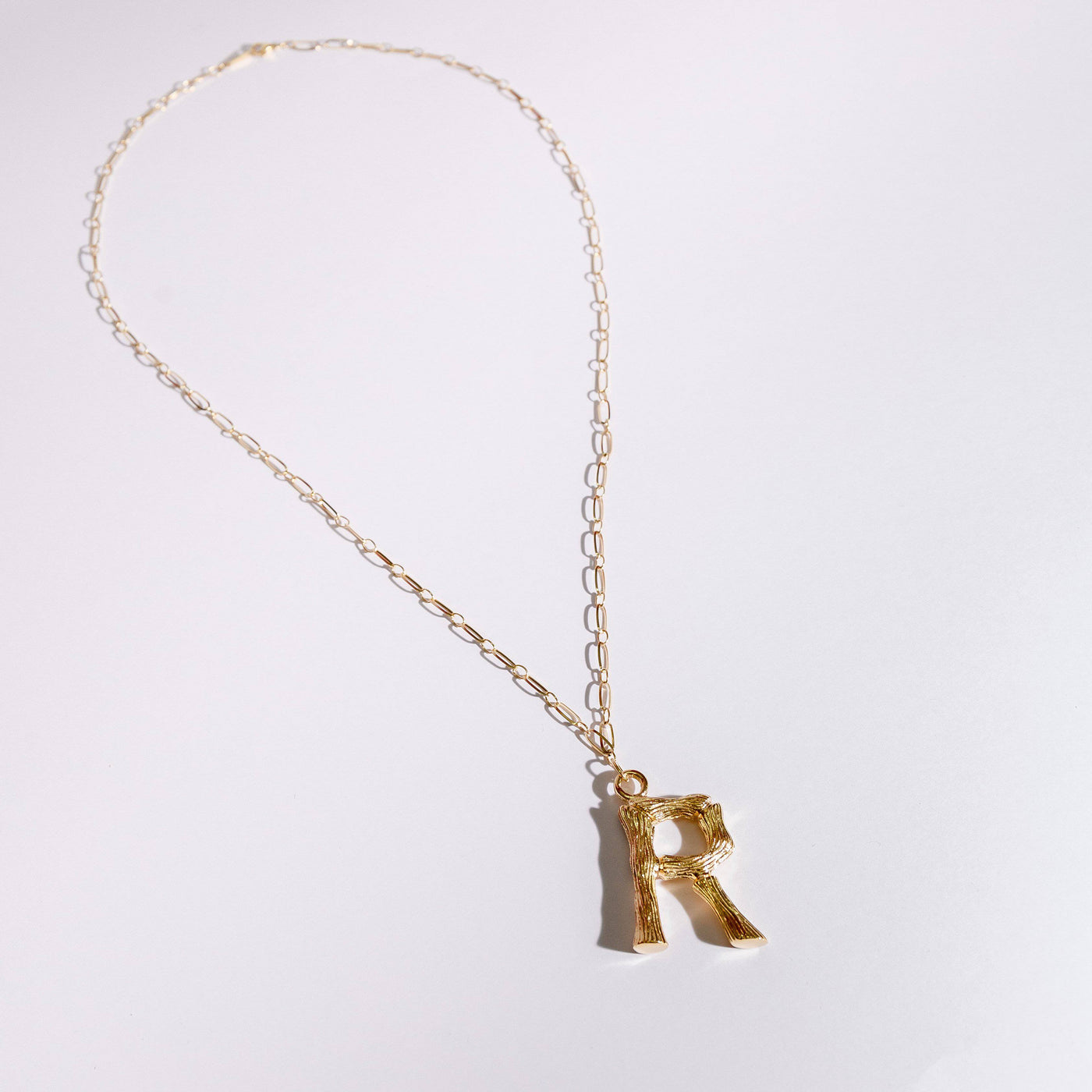 Collar letra
