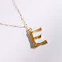 Collar letra